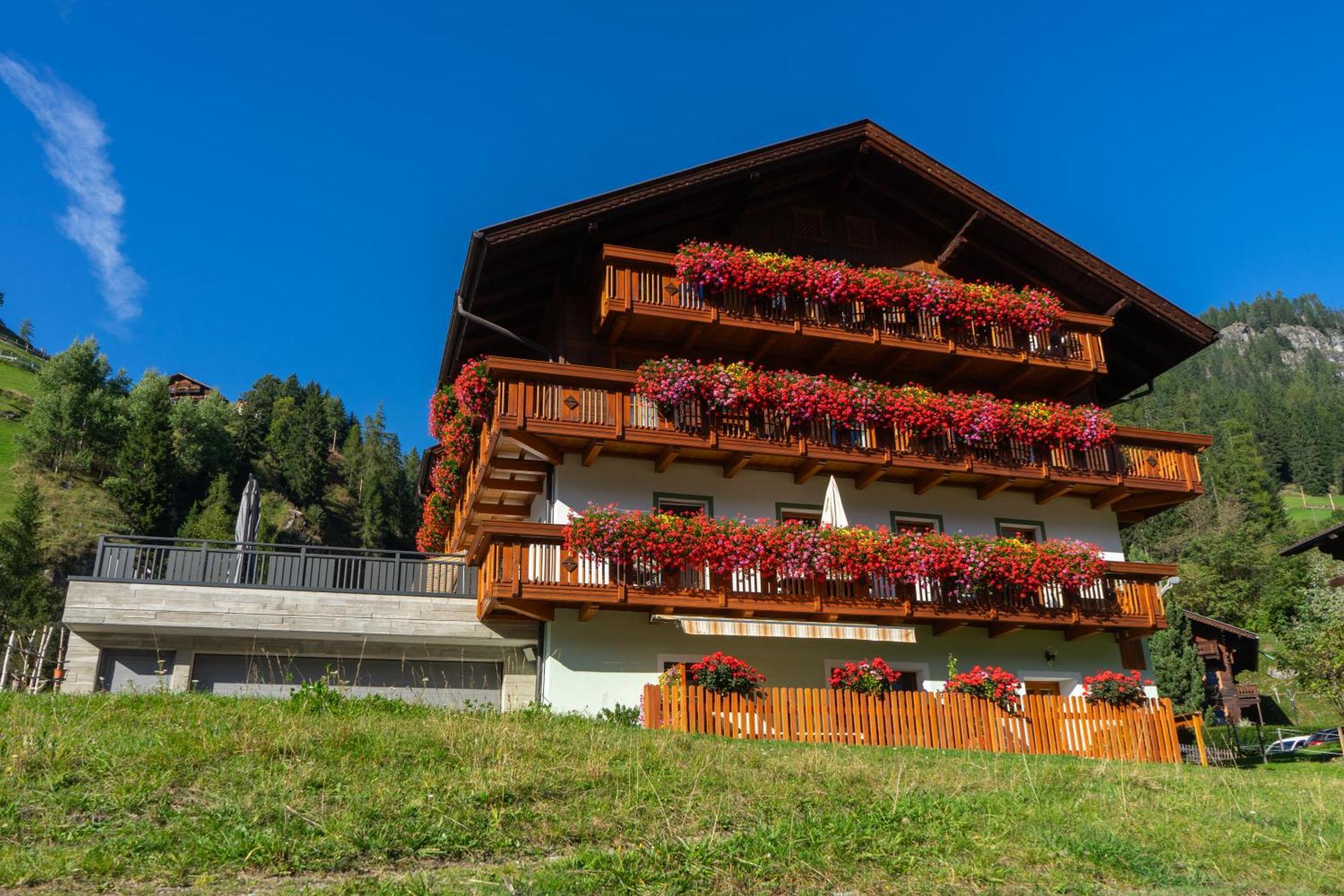 Gaestehaus Berger Санкт-Якоб-ін-Деферегген Екстер'єр фото